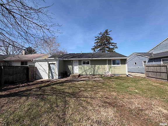 3rd image of 1064 Johnston St