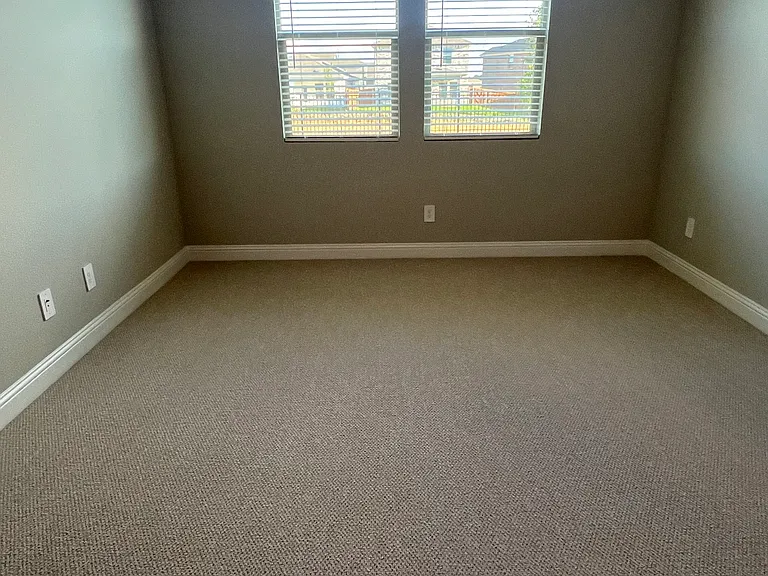 1407 Winters Way — Photo 17