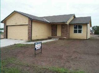 516 W Wayne Cir, Wichita, KS 67217
