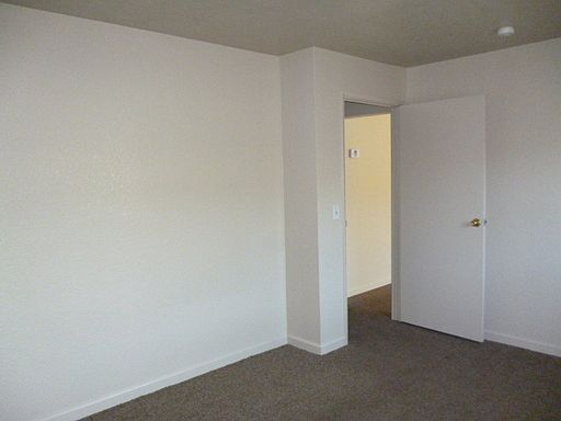 2nd image of 543 Spruce St
