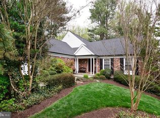 9216 Paloma Ln, Springfield, VA 22153