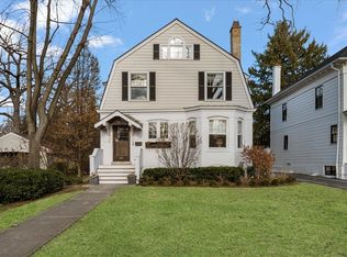 615 Abbotsford Rd, Kenilworth, IL 60043