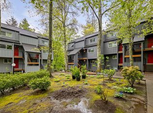 4 Touchstone Ter UNIT 77, Lake Oswego, OR 97035