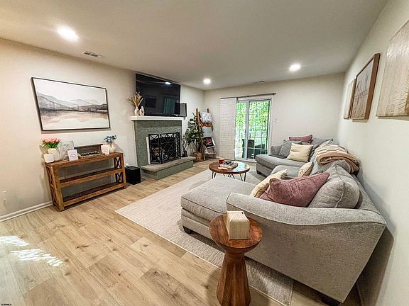 5th image of 829 Fishers Creek Rd #829
