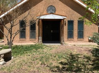 2805 Barcelona Rd SW, Albuquerque, NM 87105