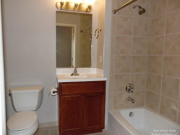 111 N Ashley St #901 — Photo 23