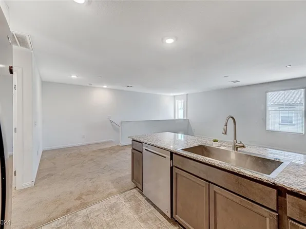 4531 Pencester St, Sunrise Manor, NV 89115