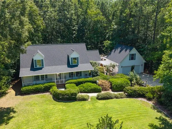 3005 Bramblewood Dr, Mebane, NC 27302