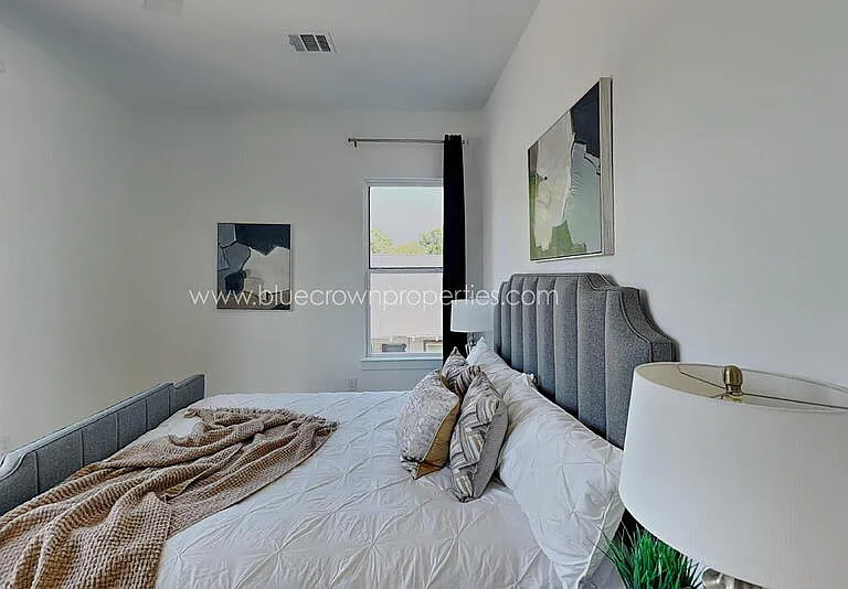 807 S Glasgow Dr — Photo 12