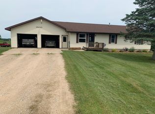 16230 14 Mile Rd, Leroy, MI 49655