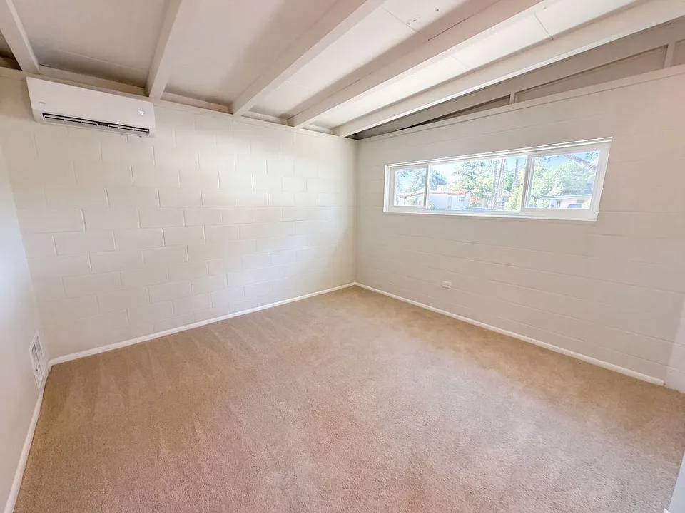 1309 Campus Ave