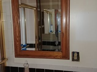 8525 Metcalf Rd, Avoca, MI 48006