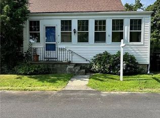 18 Kernick St #1, Warwick, RI 02886