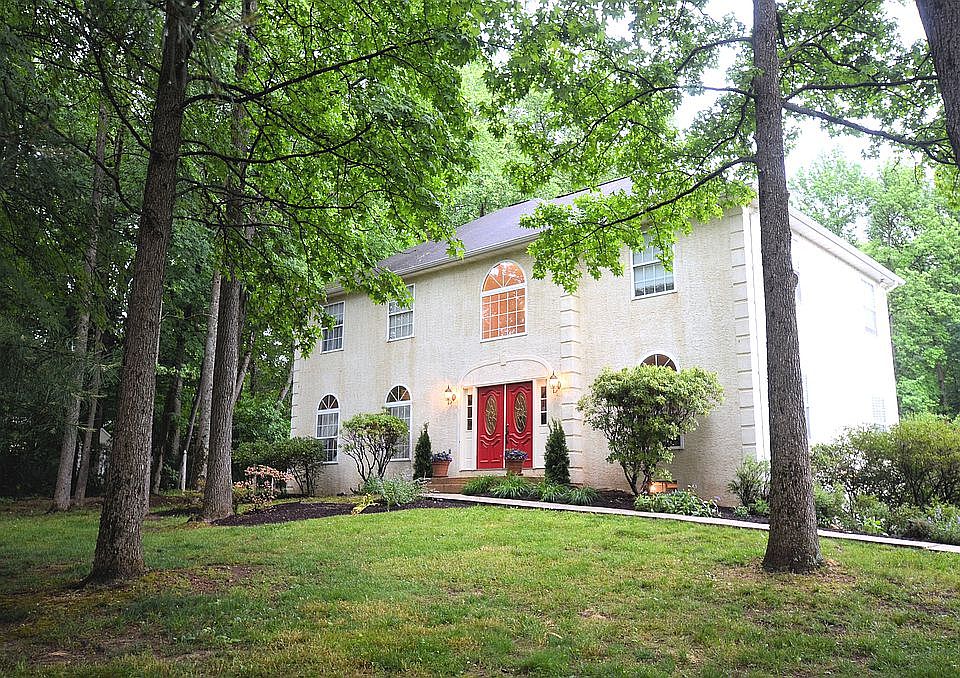 Newark Stunning Model Home