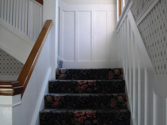 3rd image of 315 W 5th St