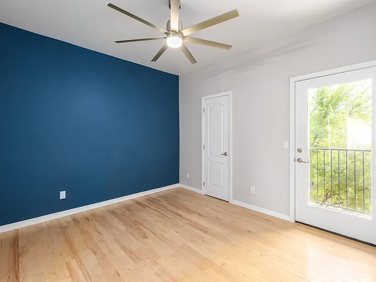 3435 E Lance Ln — Photo 19