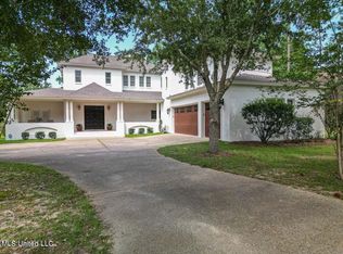 7059 Greenview Cv, Pass Christian, MS 39571