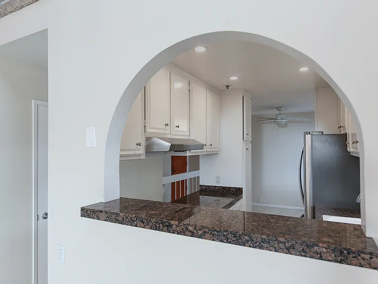 1225 Pacific Beach Dr — Photo 8