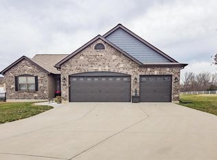 7 Grey Wolf Cir, Festus, MO 63028