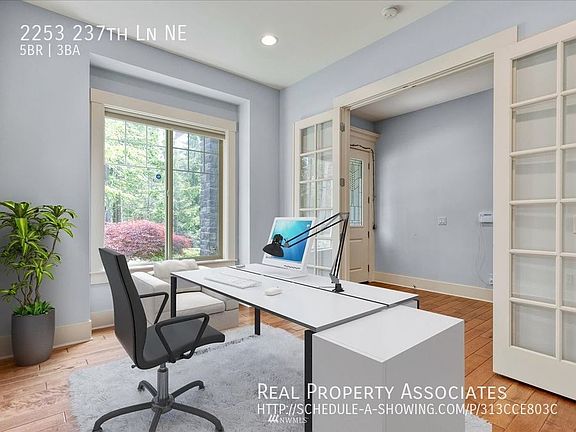 4th image of 2253 237th Ln NE