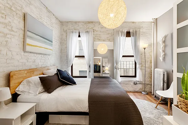 Sold by Bohemia Realty Group | media 1