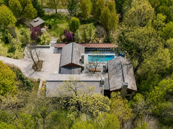 20545 Linden Rd, Excelsior, MN 55331