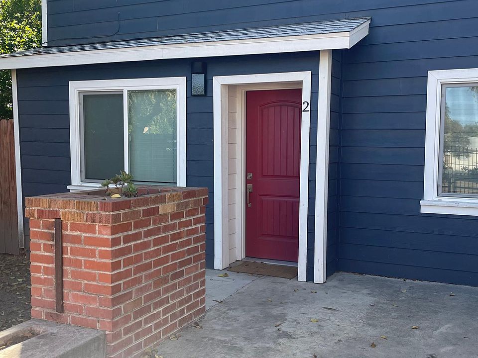 front entry with gated private patio