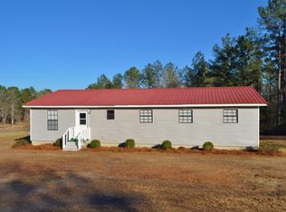 151 Hollyhock Rd, Fitzgerald, GA 31750