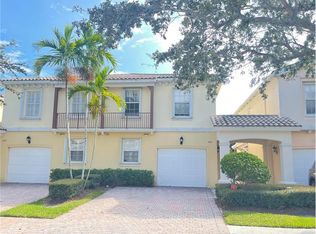 471 Capistrano Dr, Palm Beach Gardens, FL 33410