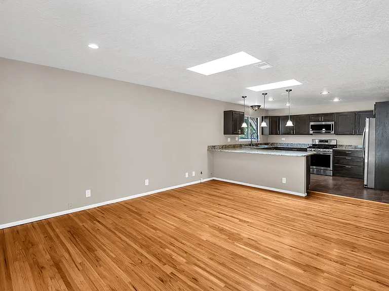 7208 Bellrose Ave NE — Photo 8