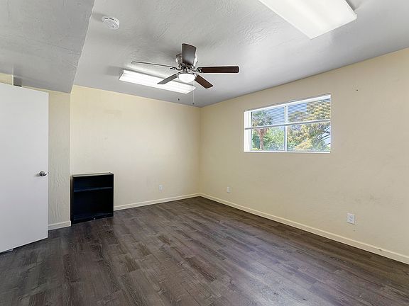 2nd image of 535 S Temple St Room 1