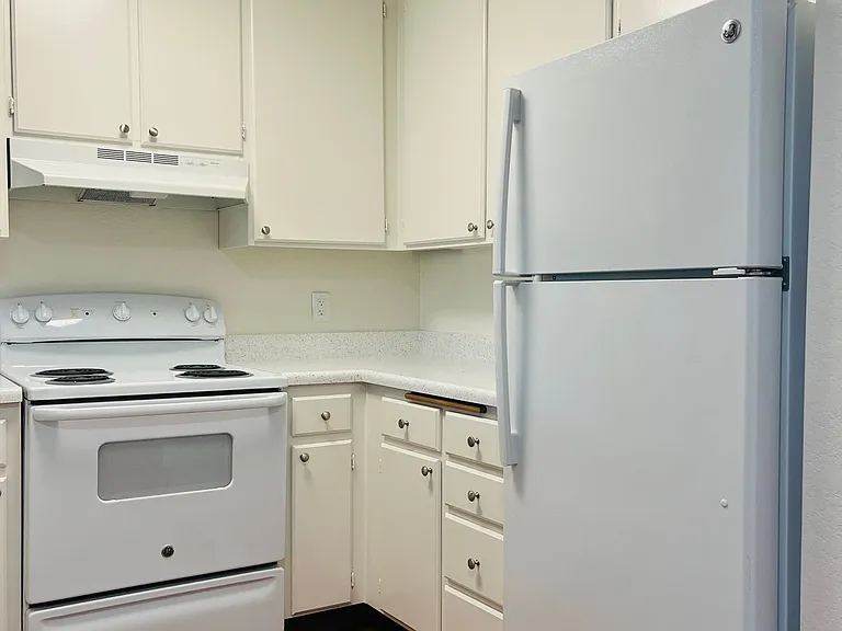 One park Apartments — Photo 20