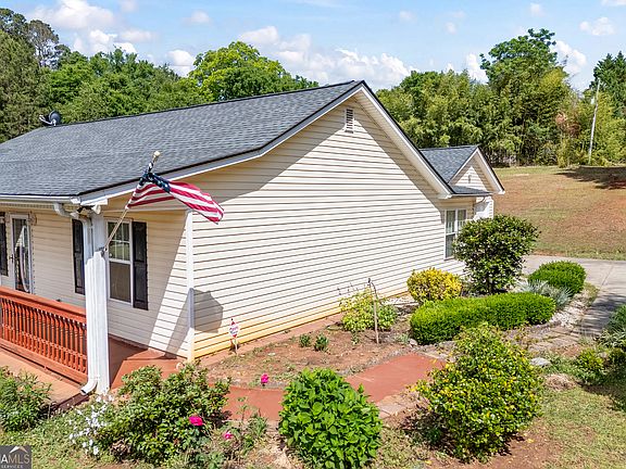 5th image of 574 Mount Bethel Rd