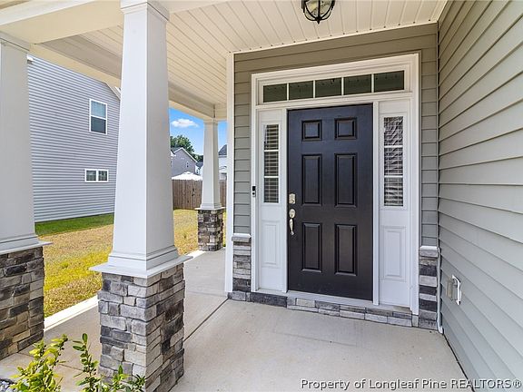 5th image of 1319 Water Leaf Dr