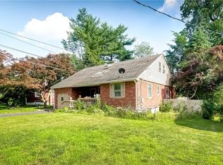 26 Locust St, Spring Valley, NY 10977