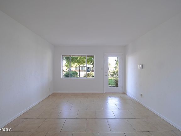 3rd image of 2524 E CAMPBELL Avenue