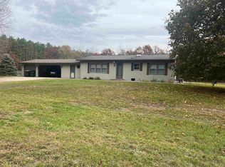 S12822 McKenna Rd, Lone Rock, WI 53556
