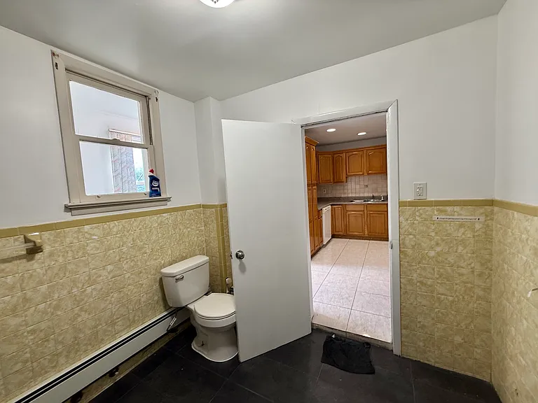 525 Harrison Ave #1 — Photo 7