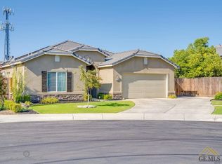 11702 Blanket Flower Dr, Bakersfield, CA 93311