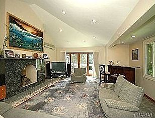 3rd image of 27 Powells Ln