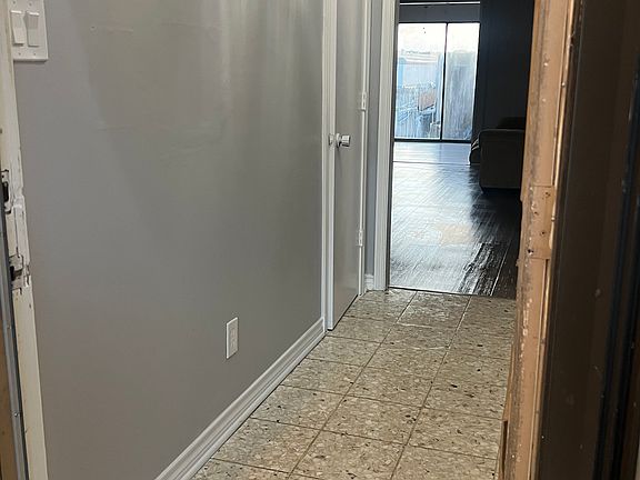 3rd image of 335 Christie Ct