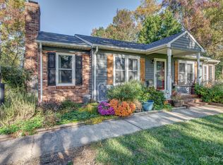 643 Ole Lamp Ln, Gastonia, NC 28056