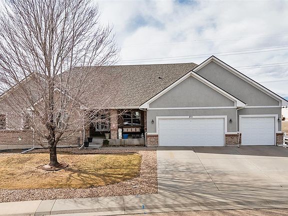 3rd image of 271 Corvette Circle