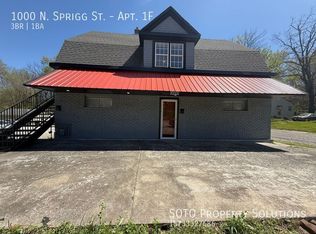 1000 N Sprigg St #1F, Cape Girardeau, MO 63701