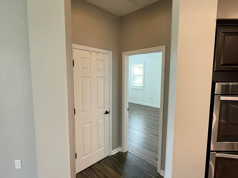 465 Tuscany Chase Dr — Photo 19
