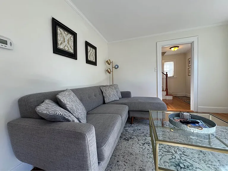 182 Margaret St — Photo 15