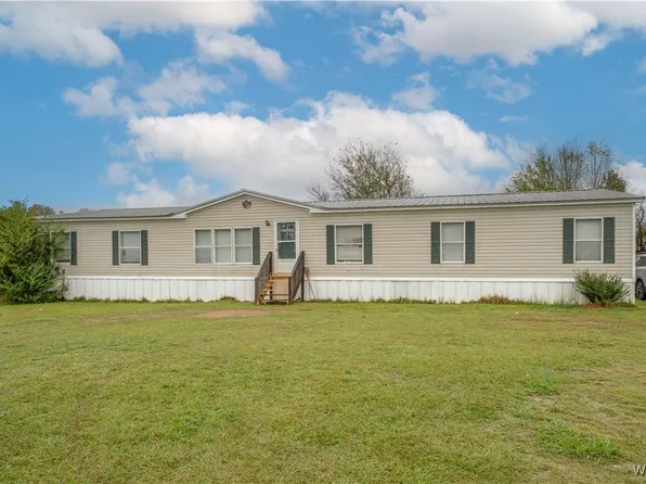 245 Broad Leaf Cir, Moundville, AL 35474