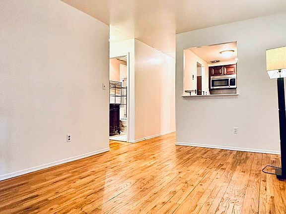 4th image of 31-48 29th St #2