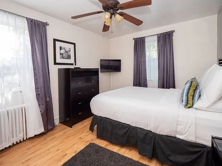 5426 Fifth Avenue — Photo 79