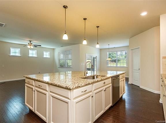 4th image of 107 Cherry Bark Dr